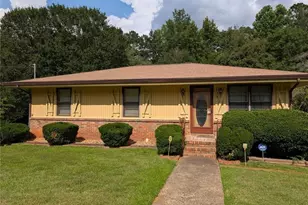 109 7th St, Carrollton, GA 30117 - Photo 1