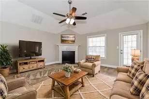 106 Emerald Ln, Hampton, GA 30228 - Photo 2