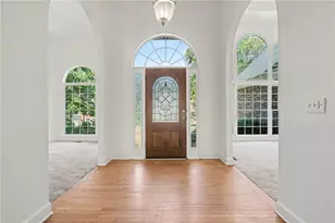 2697 Mayfield Dr, Lawrenceville, GA 30043 - Photo 6