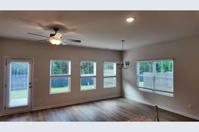 133 Jaxton Street, Hoschton, GA 30548 - Photo 8