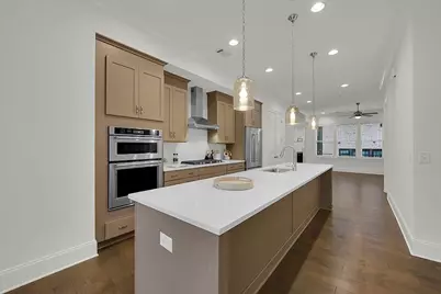 6807 Encore Boulevard, Sandy Springs, GA 30328 - Photo 4