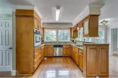 6963 Whispering Oaks Court, Stone Mountain, GA 30087 - Photo 12