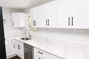 2851 Headland Dr, East Point, GA 30344 - Photo 12