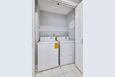 3338 Peachtree Road NE #2401, Atlanta, GA 30326 - Photo 18