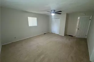 8497 Stonewall Jackson Dr, Jonesboro, GA 30238 - Photo 12