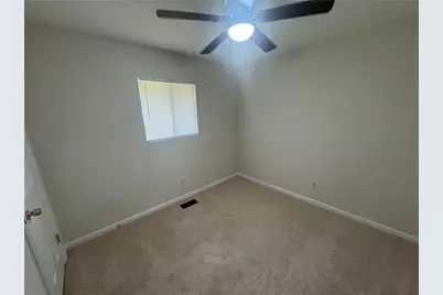 8497 Stonewall Jackson Drive, Jonesboro, GA 30238 - Photo 10