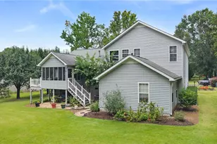 154 Honeysuckle Dr SE, Calhoun, GA 30701 - Photo 4