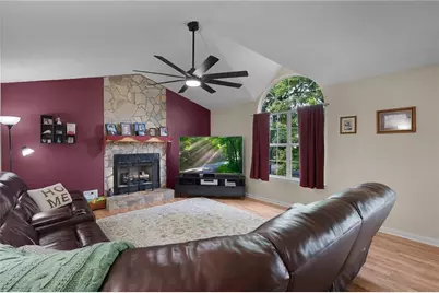 154 Honeysuckle Drive SE, Calhoun, GA 30701 - Photo 12