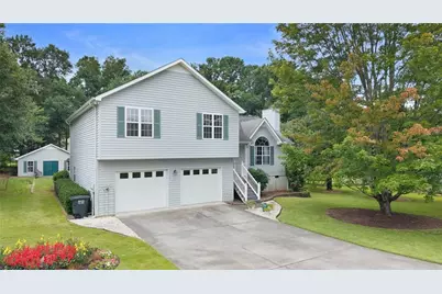 154 Honeysuckle Drive SE, Calhoun, GA 30701 - Photo 1