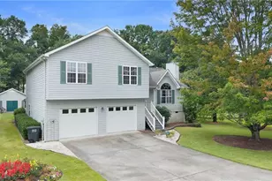 154 Honeysuckle Dr SE, Calhoun, GA 30701 - Photo 1