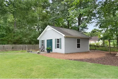 154 Honeysuckle Drive SE, Calhoun, GA 30701 - Photo 8