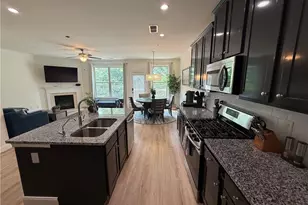 379 Cherryhill Ln, Woodstock, GA 30188 - Photo 10