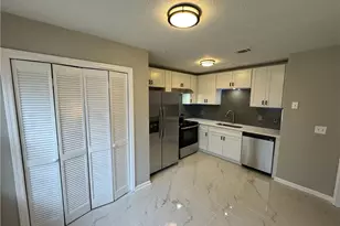 5223 Ridge Forest Dr, Stone Mountain, GA 30083 - Photo 6