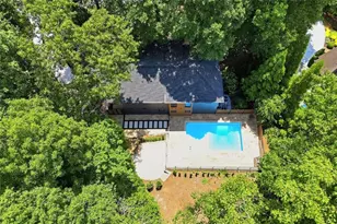 4250 Carmain Dr NE, Atlanta, GA 30342 - Photo 4