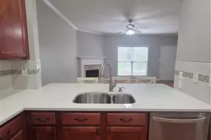 2720 Beynon Ln, Suwanee, GA 30024 - Photo 6