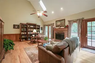 245 Emily Dr, Lilburn, GA 30047 - Photo 8