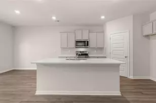 857 Trillium Dr, Locust Grove, GA 30248 - Photo 8