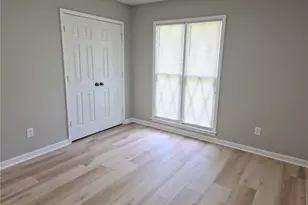 2064 Skyland Glen Dr, Snellville, GA 30078 - Photo 18
