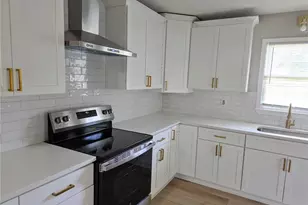 2064 Skyland Glen Dr, Snellville, GA 30078 - Photo 12