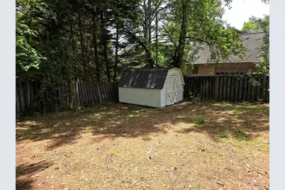 2064 Skyland Glen Drive, Snellville, GA 30078 - Photo 8