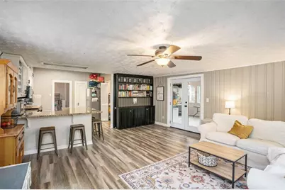 311 Burke Circle, McDonough, GA 30253 - Photo 6