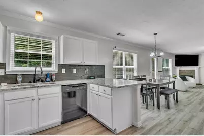 4439 Flat Stone Drive, Snellville, GA 30039 - Photo 6