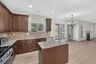 3559 Lake End Dr, Loganville, GA 30052 - Photo 10