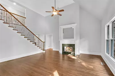 2414 Glenmore Lane, Snellville, GA 30078 - Photo 10