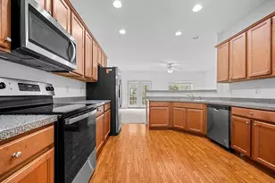 2677 Cedar Dr, Lawrenceville, GA 30043 - Photo 4