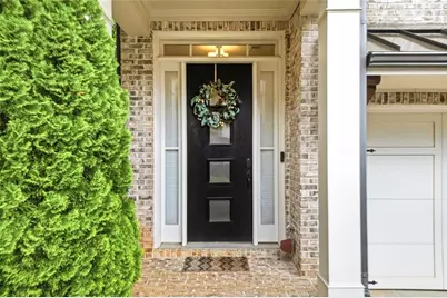 826 Canterbury Overlook, Atlanta, GA 30324 - Photo 2
