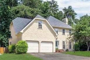 919 Bridgegate Dr NE, Marietta, GA 30068 - Photo 2