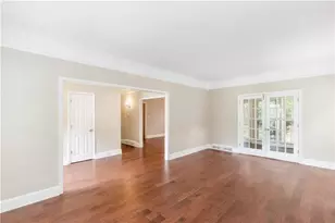 919 Bridgegate Dr NE, Marietta, GA 30068 - Photo 6