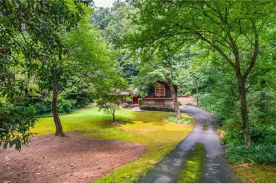 215 N Mill Road, Sandy Springs, GA 30328 - Photo 36