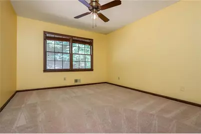 215 N Mill Road, Sandy Springs, GA 30328 - Photo 32