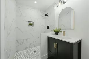 2682 Westchester Dr, East Point, GA 30344 - Photo 16