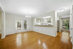 410 N Eagles Bluff, Alpharetta, GA 30022 - Photo 6
