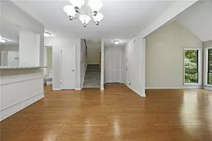 410 N Eagles Bluff, Alpharetta, GA 30022 - Photo 10