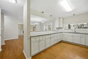 410 N Eagles Bluff, Alpharetta, GA 30022 - Photo 10