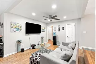 2740 Dale Creek Dr, Atlanta, GA 30318 - Photo 16