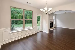 3432 Castleberry Village Cir, Cumming, GA 30040 - Photo 4