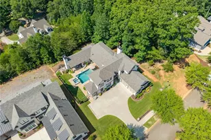 6866 S Bluff Ct, Gainesville, GA 30506 - Photo 6