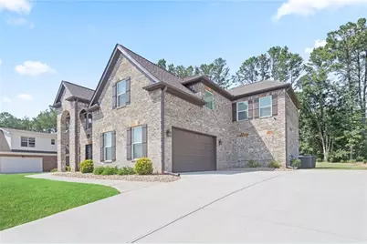 2556 Westchester Way SE, Conyers, GA 30013 - Photo 2