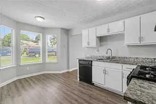 9587 Thomas Downs Ln, Jonesboro, GA 30238 - Photo 6