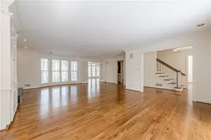 5274 Wyntercreek Way, Dunwoody, GA 30338 - Photo 12