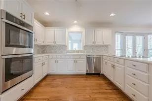5274 Wyntercreek Way, Dunwoody, GA 30338 - Photo 22
