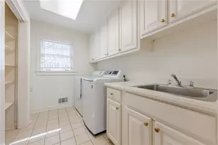 5274 Wyntercreek Way, Dunwoody, GA 30338 - Photo 30