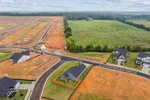 358 Oakleigh Dr, Calhoun, GA 30701 - Photo 30