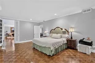 2734 Peachtree Rd NW, Atlanta, GA 30305 - Photo 10