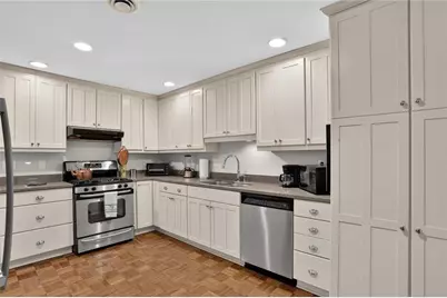 2734 Peachtree Road NW #A201, Atlanta, GA 30305 - Photo 8