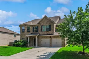 419 Live Oak Pass, Loganville, GA 30052 - Photo 2